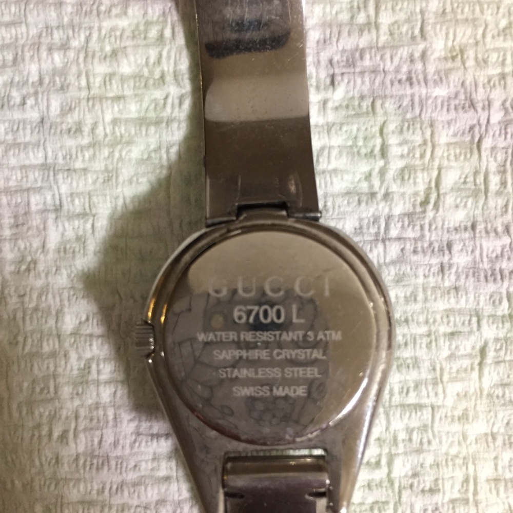 Gucci silver bangle and buckle watch - Picture 8 of 8
